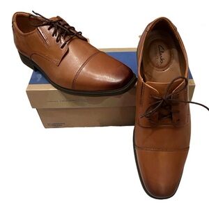 Clarks Men's Tilden Cap Dress Shoes Size 11 W NEW IN BOX